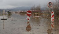 JEZIVE POPLAVE U BOSNI: Voda se nije povukla, ljudi u strahu! (FOTO)