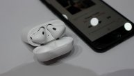 NOVE SLUŠALICE APPLE-A OD DANAS U PRODAJI: AirPods će promeniti način na koji slušamo muziku na telefonima (FOTO) (VIDEO)